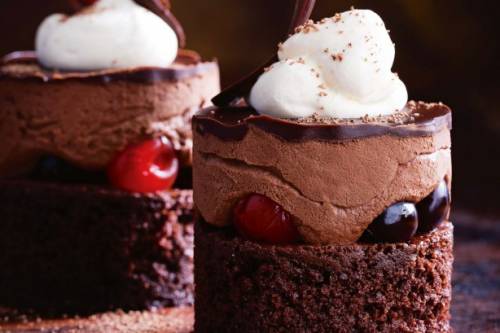 black-forest-mousse-cakes-32419_l.jpeg