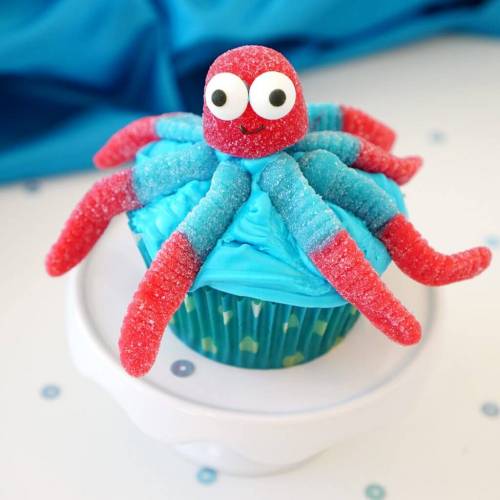 pulpo cupcake.jpg