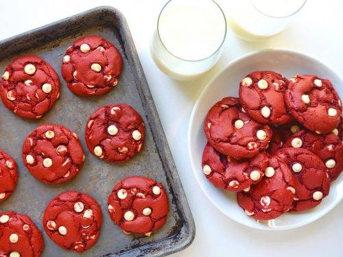 red-velvet-chocolate-chip-cake-mix-cookies-recipe-500x375.jpg