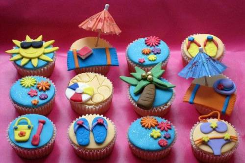 Beach cupcakes.jpg