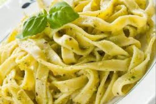 tagliatelle al pesto.jpg